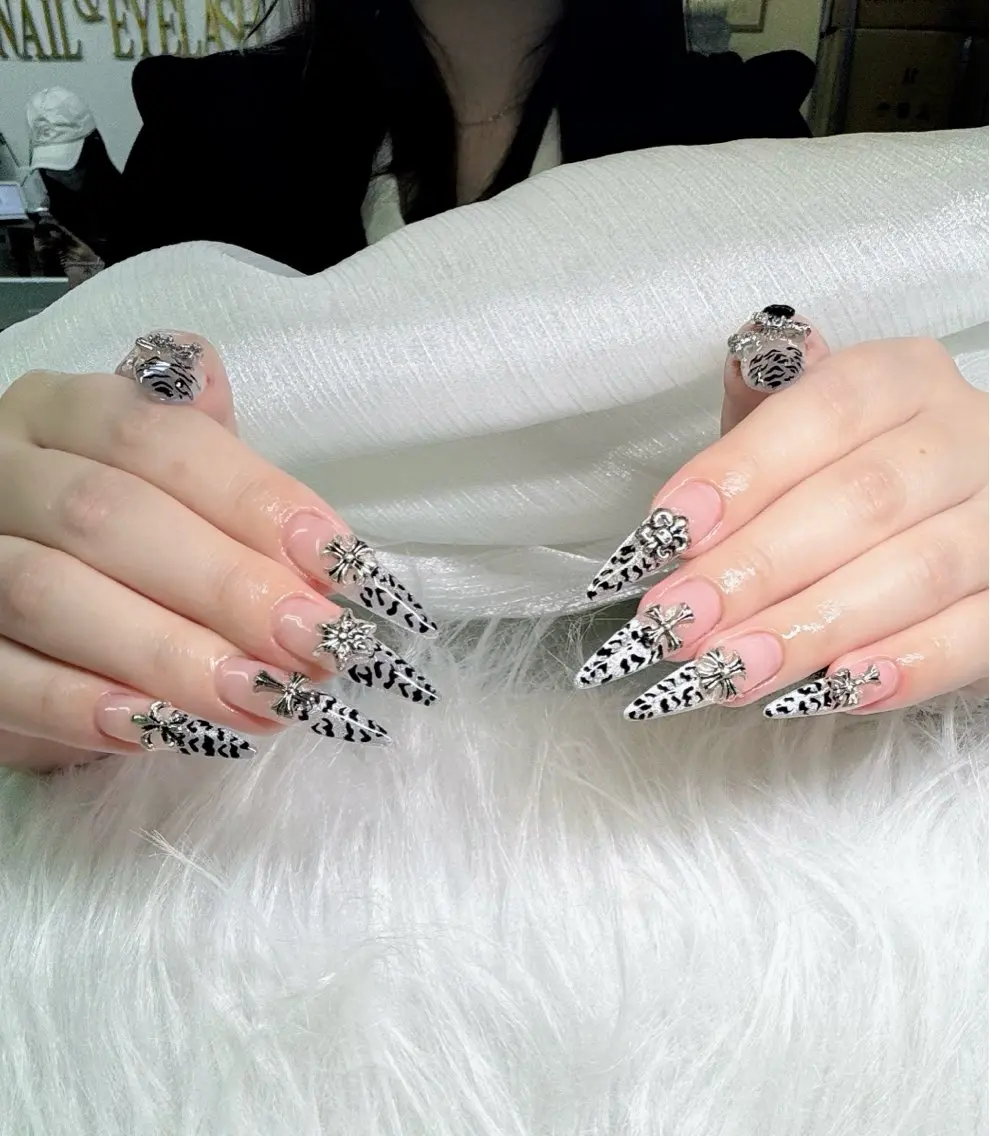 ネイル ハンドネイル chibi nailのネイルデザイン