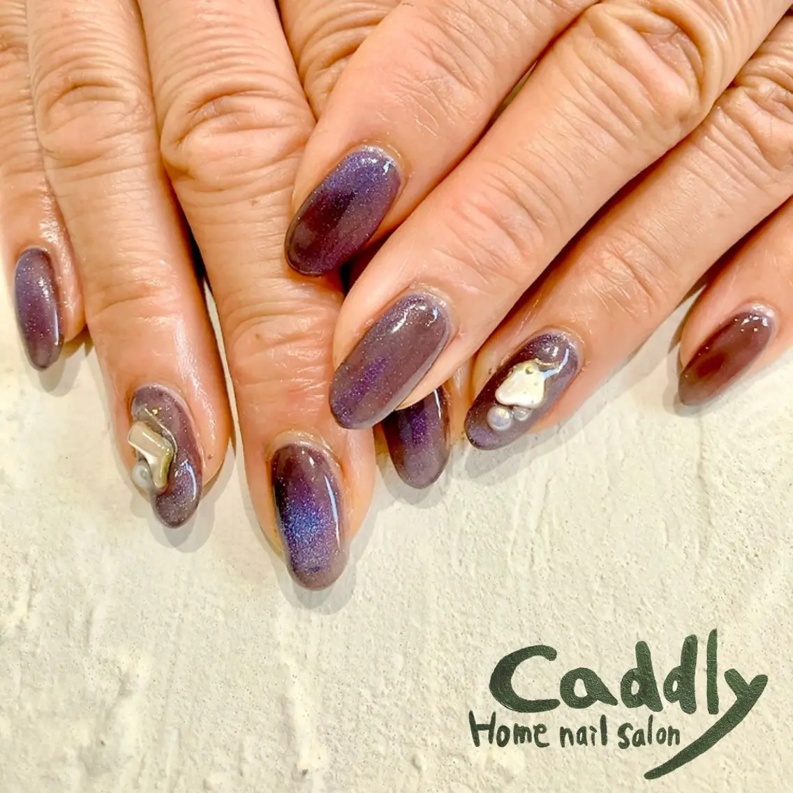 ネイル アートネイル マグネットネイル 春ネイル ハンドネイル caddly naoのネイルデザイン