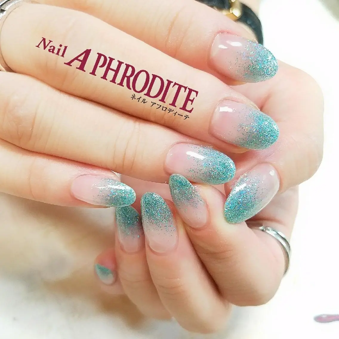 ネイル ラメ(グリッター) シンプルネイル Nail Aphroditeのネイルデザイン