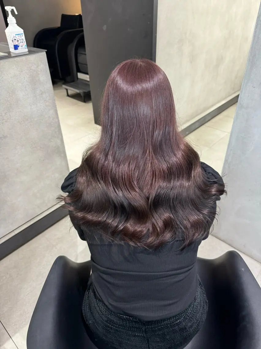 ロング 🇰🇷韓国風ハイ トーンKANA🖤のヘアスタイル