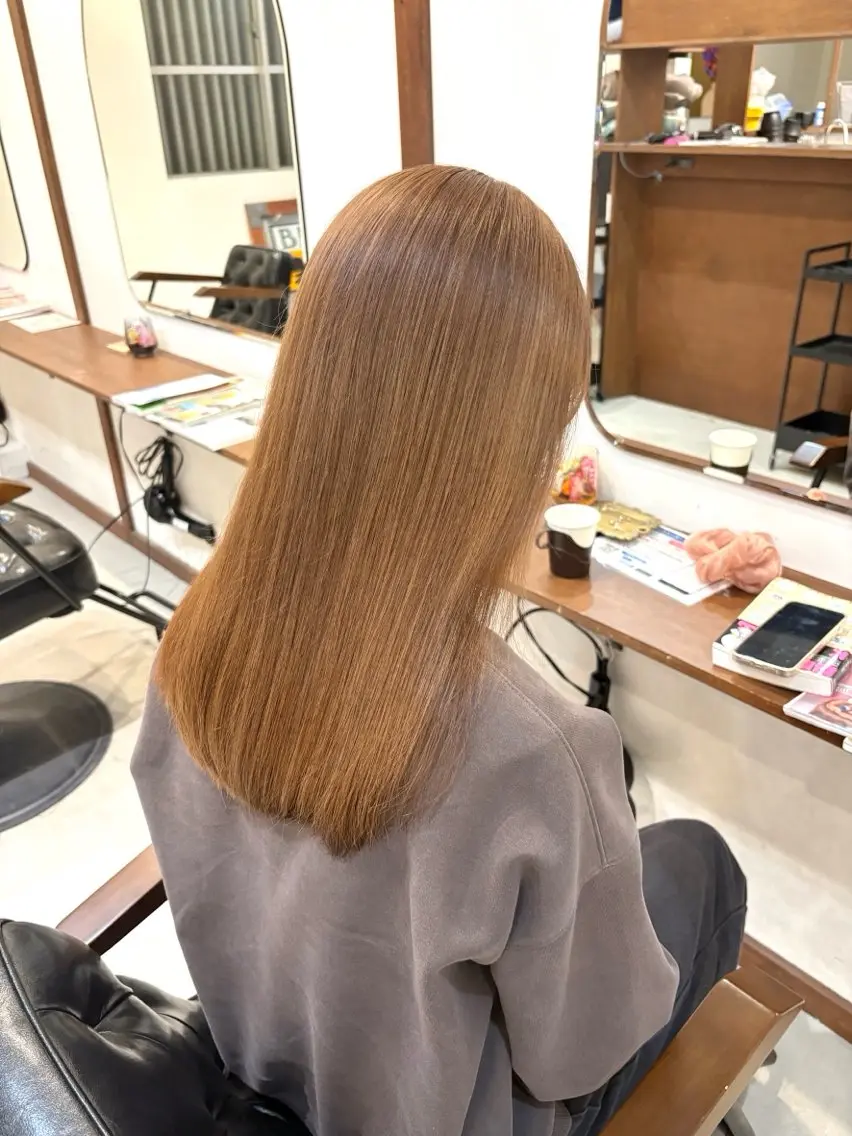 カラー ヘアカラー ROUIS honokaのヘアスタイル