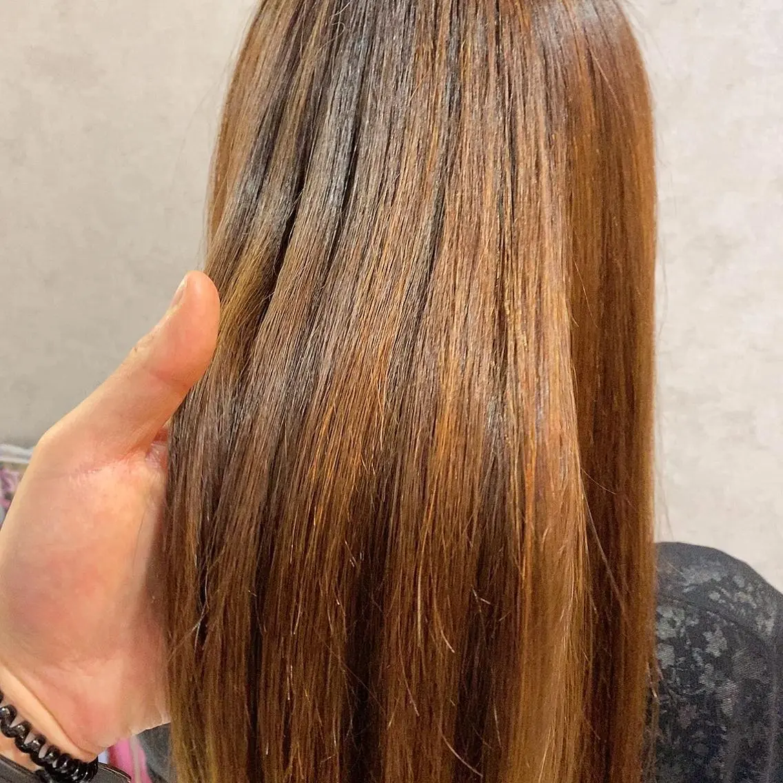 ロング 福岡縮毛矯正✨️ ストレート 向井和輝のヘアスタイル