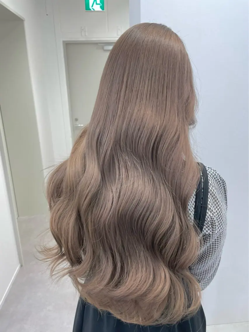 カラー 渡辺 麻衣のヘアスタイル