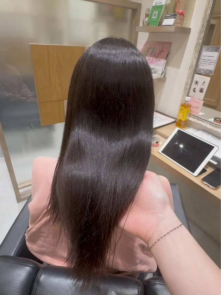【気になるアホ毛、うねりにサヨナラ💦】縮毛矯正+3stepトリートメント🫧(整えカット付き)🫧の写真