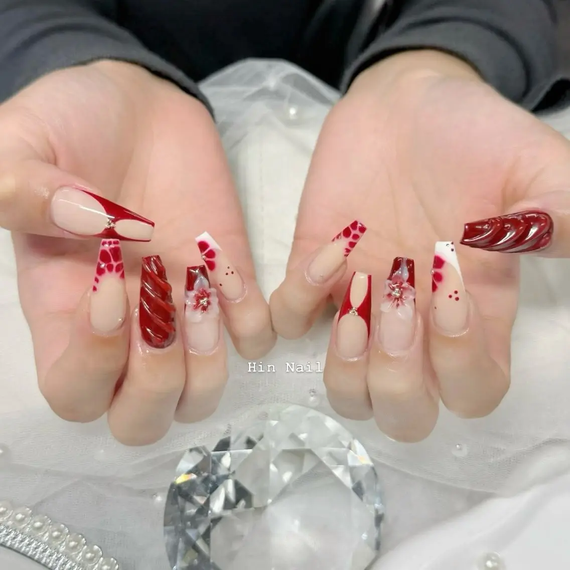 ネイル ハンドネイル HIN NAILのネイルデザイン