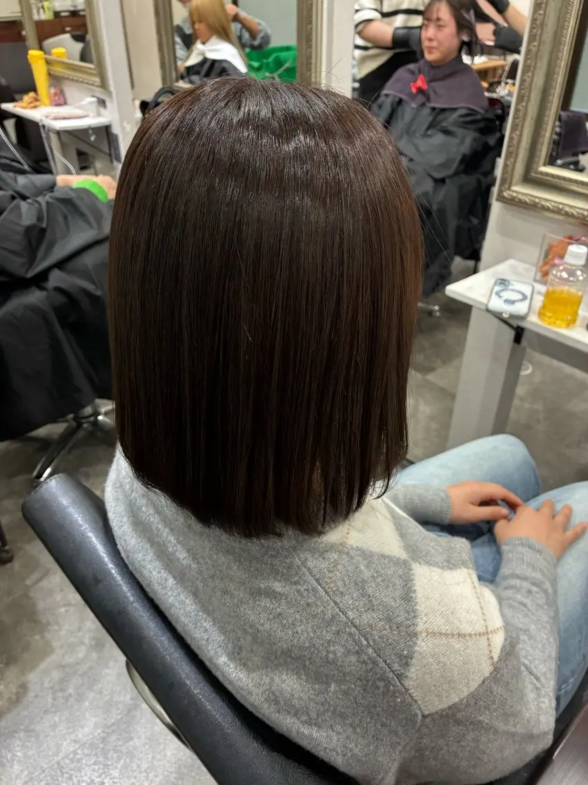ミディアム カラー カット ヘアカラー トリートメント 五十嵐 満梨奈のヘアスタイル