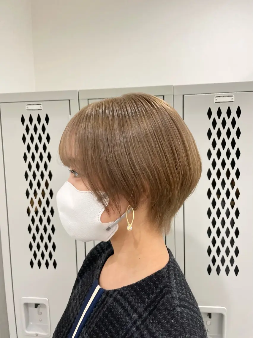 ショート カラー ベージュカラー ヘアカラー ⭐トレンドカット&カ ラーCocoro🪿のヘアスタイル