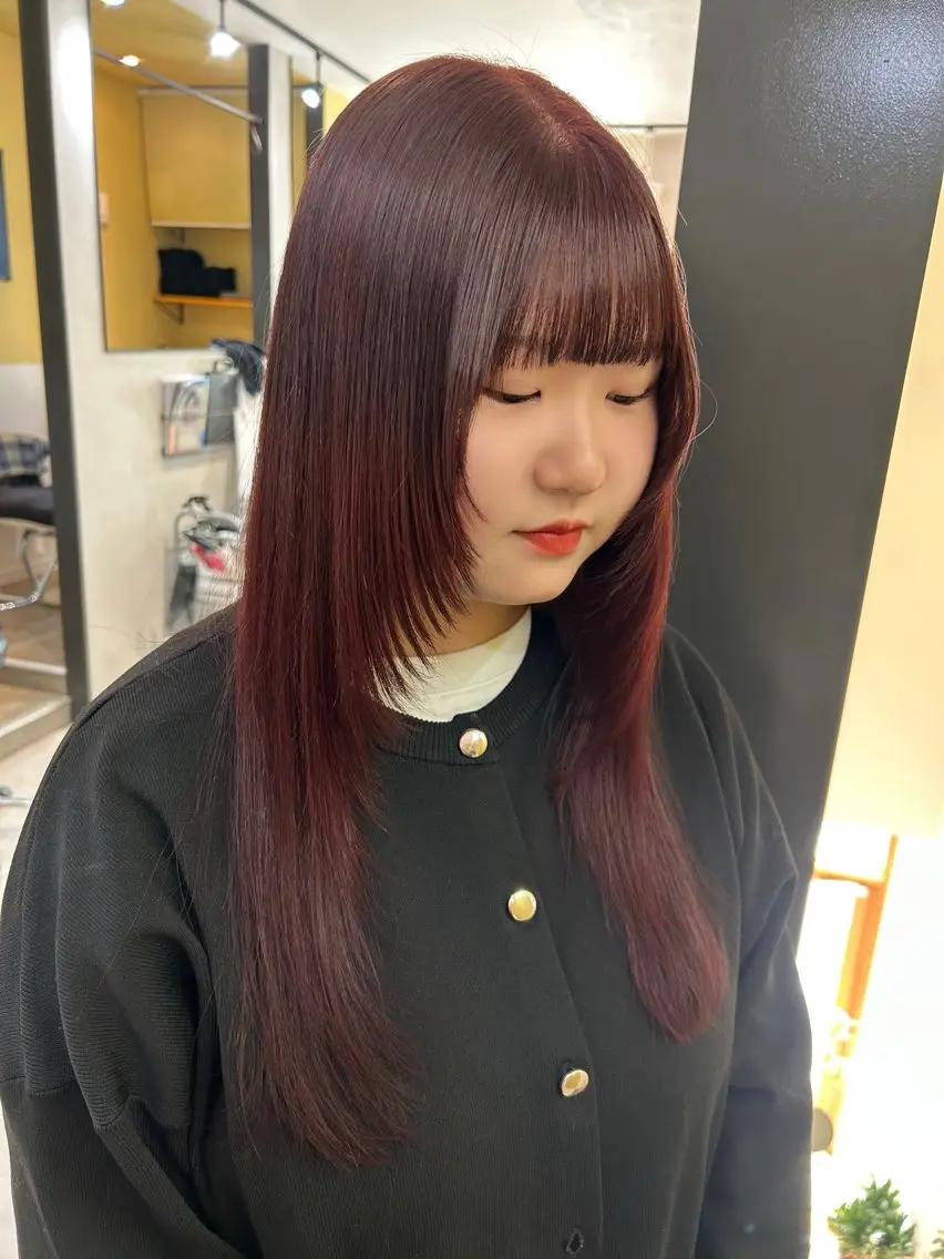 ロング カラー ブリーチ ダブルカラー ブリーチなしカラー ピンクカラー レッドカラー カット ヘアカラー トリートメント hubhair レイヤー/透明感のヘアスタイル