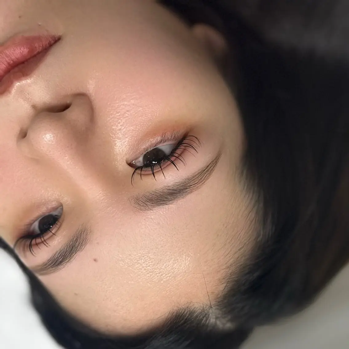 眉ワックス+間引きの写真