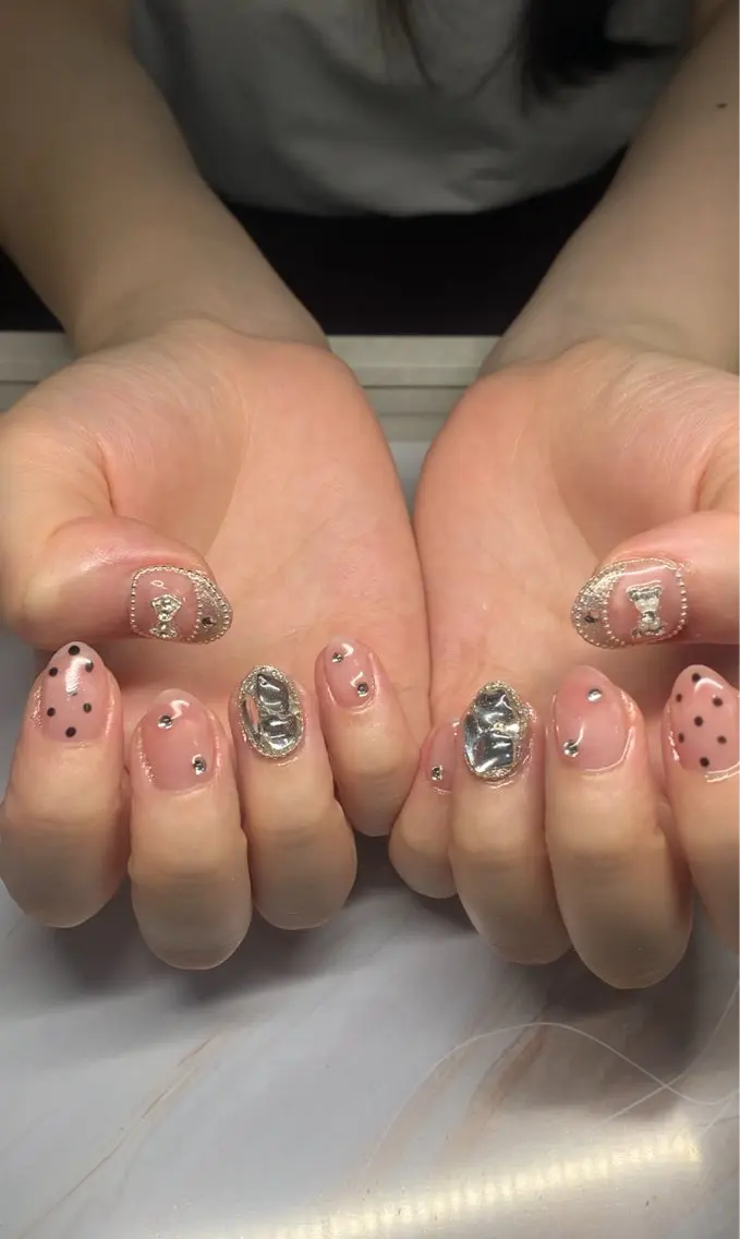 ネイル フレンチネイル ジェルネイル 韓国ネイル マグネットネイル マグネットフレンチ akina nailsのネイルデザイン