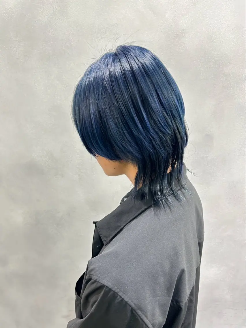 ミディアム カラー メンズ ブルーカラー 【earth】 伊桜莉のヘアスタイル