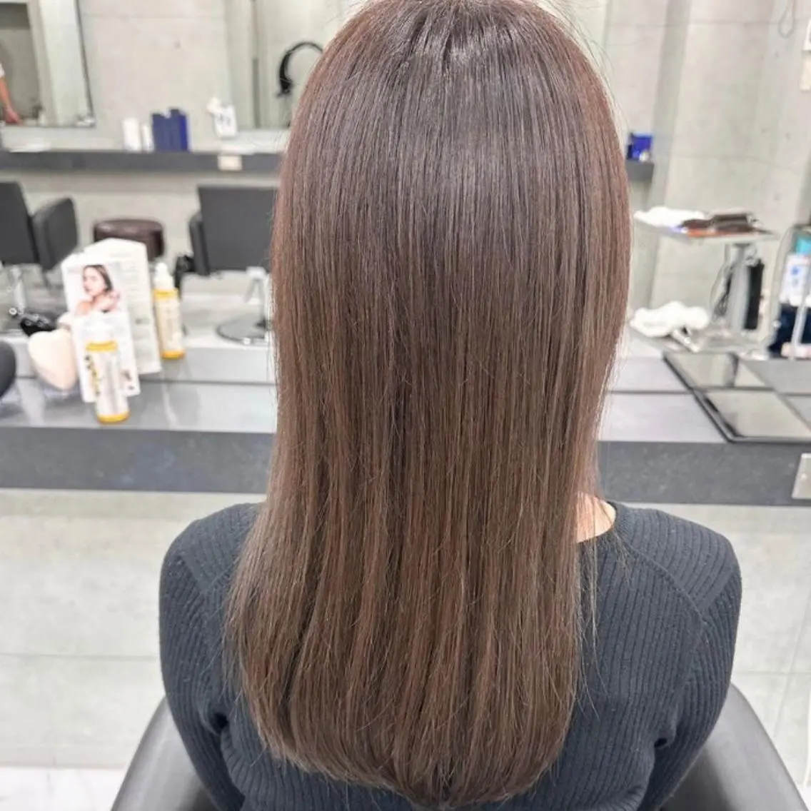 ロング カラー ブラウンカラー 透明感カラー グレージュ ロング ❇️安達 優心❇️ レイヤー/艶髪特化のヘアスタイル