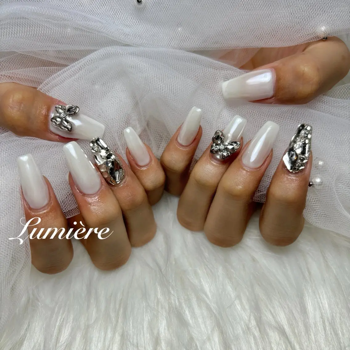 ネイル Lumière| ロング|ワンホンのネイルデザイン