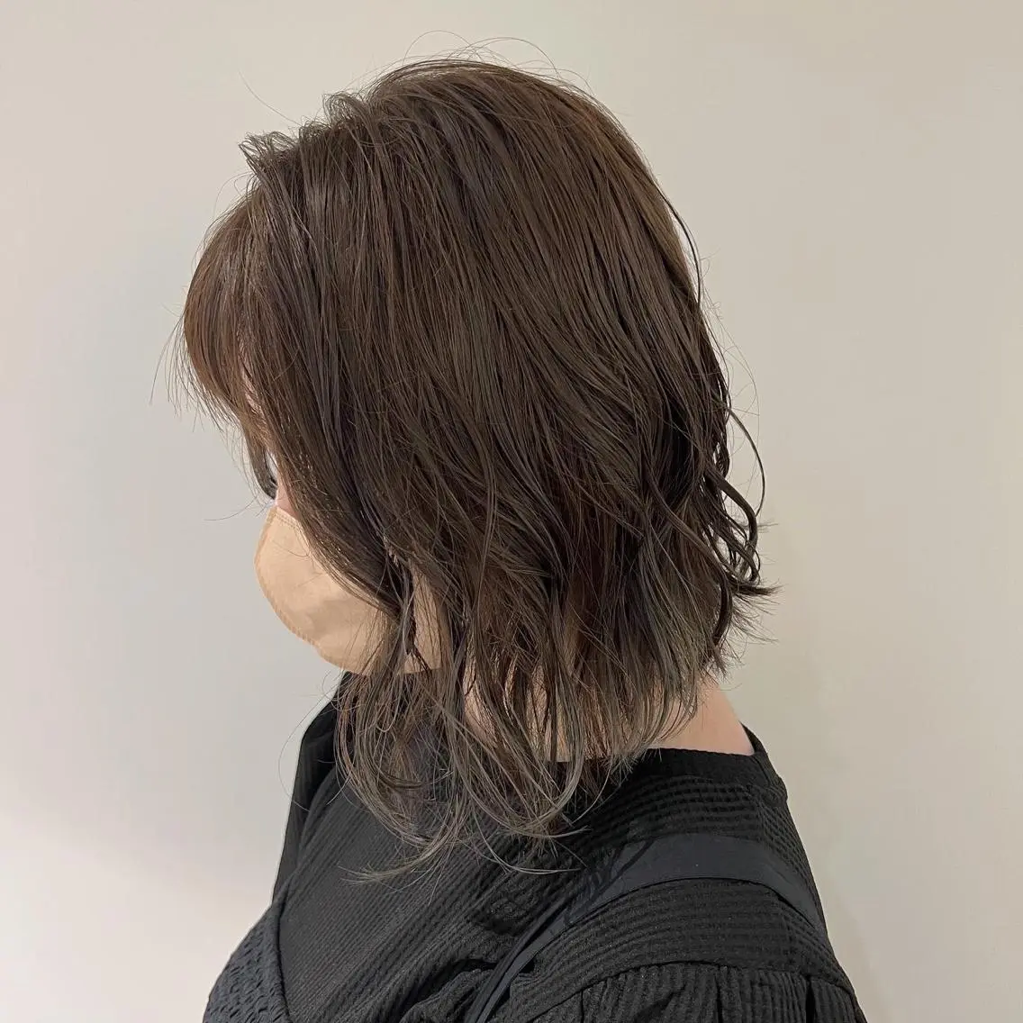 ミディアム カラー ヘアアレンジ ボブ 伸ばしかけ 暗髪カラー🫐 おくだりんかのヘアスタイル