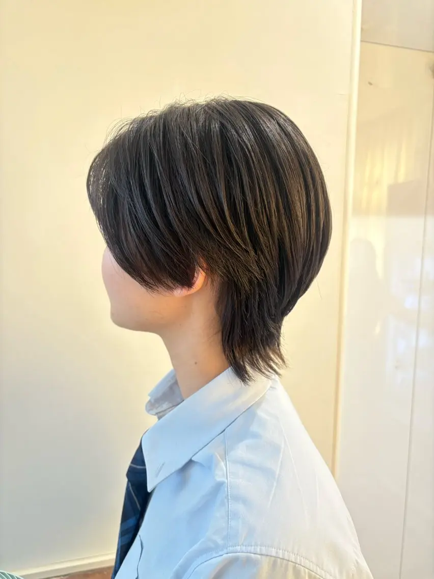 ショート ショートヘア ウルフカット 棚橋 光海のヘアスタイル