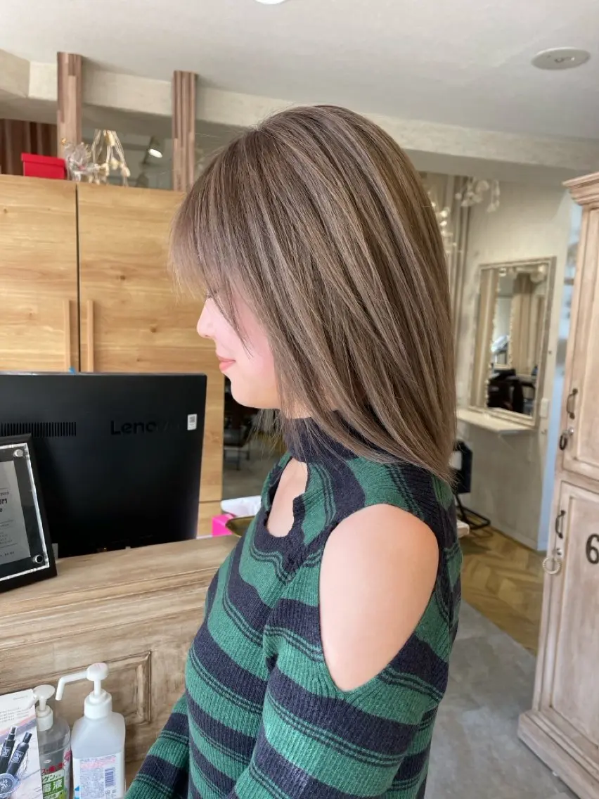 ミディアム カラー パーマ ヘアアレンジ メンズ 西安 優香のヘアスタイル