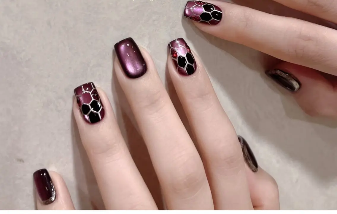 ネイル フレンチネイル グラデーション キラキラネイル 韓国ネイル マグネットネイル 🎀🎀YooLi Nail Salonのネイルデザイン