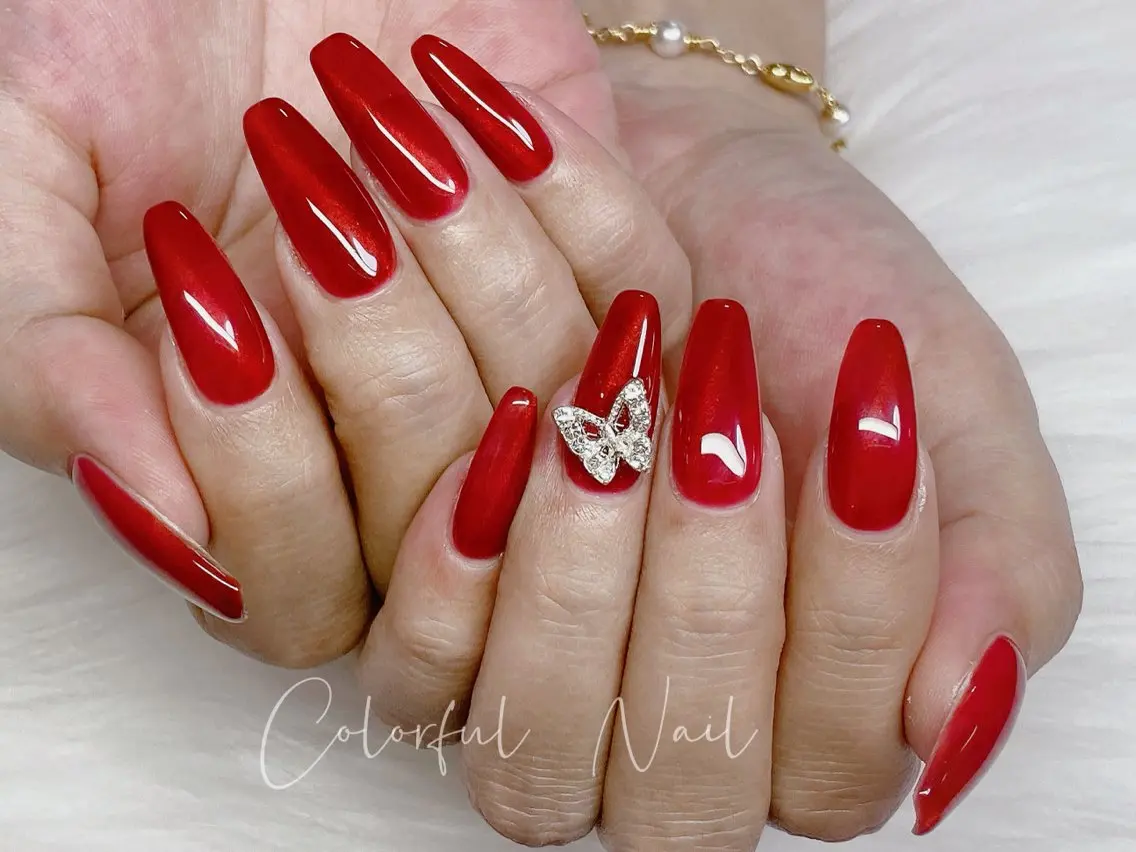 ネイル フラッシュネイル フットネイル フレンチネイル ジェルネイル ガラスフレンチ ハンドネイル 🎀Colorful 💅Nailのネイルデザイン