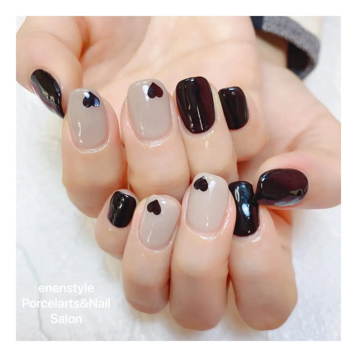 ミディアム ネイル ハンドネイル 🐾enen style 🐾のネイルデザイン