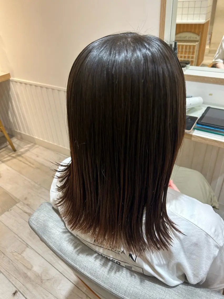 ミディアム ミディアムレイヤー レイヤーカット 大川 夏実のヘアスタイル