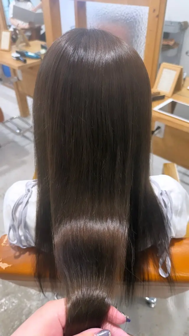 カラー Gigi Ichiruのヘアスタイル