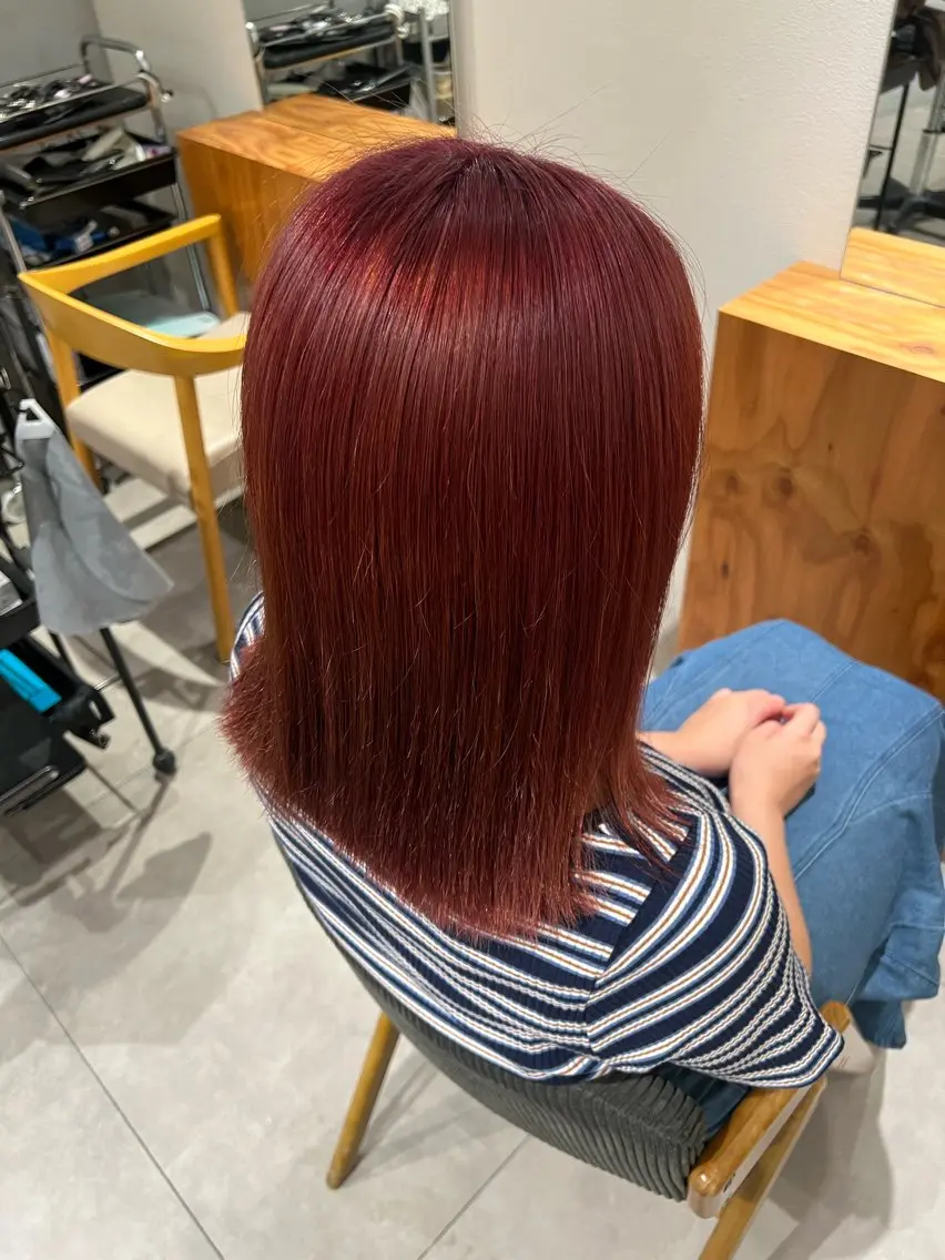 ミディアム ヘアカラー 松平 拓巳のヘアスタイル