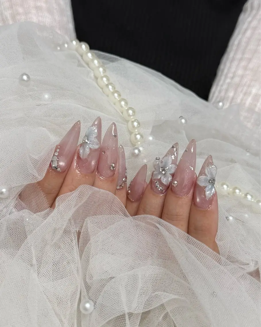 セミロング ハンドネイル Nail Salon Rayelのネイルデザイン