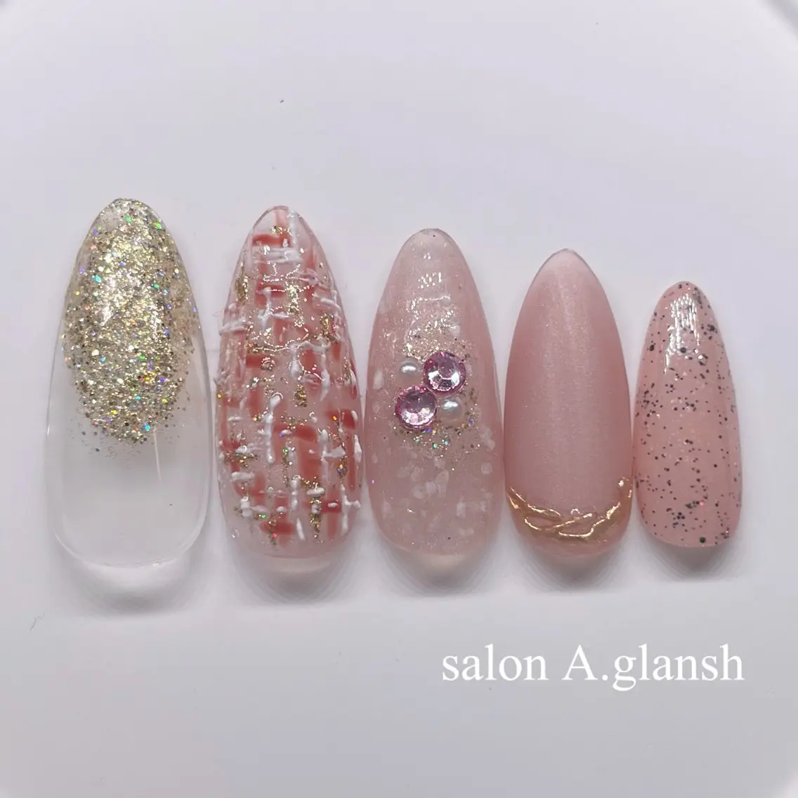 ネイル ハンドネイル 肌質改善salon♪ 効果がわかる♪南森町のエステ・リラクイメージ