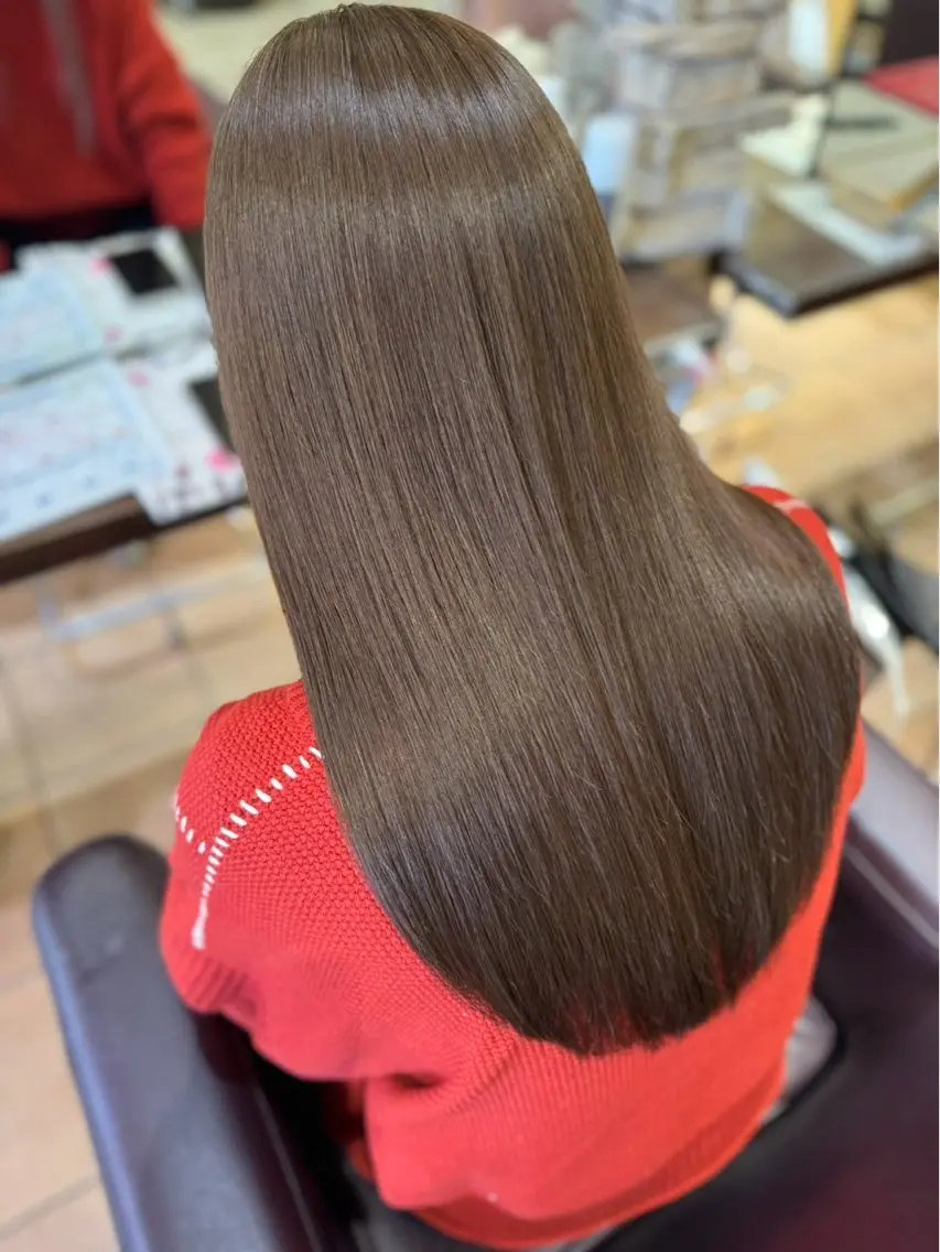 カラー 伊藤 萌花のヘアスタイル