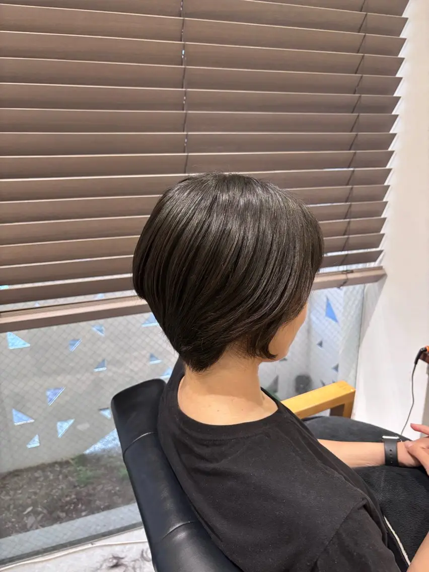 ショート 真鍋 月音のヘアスタイル