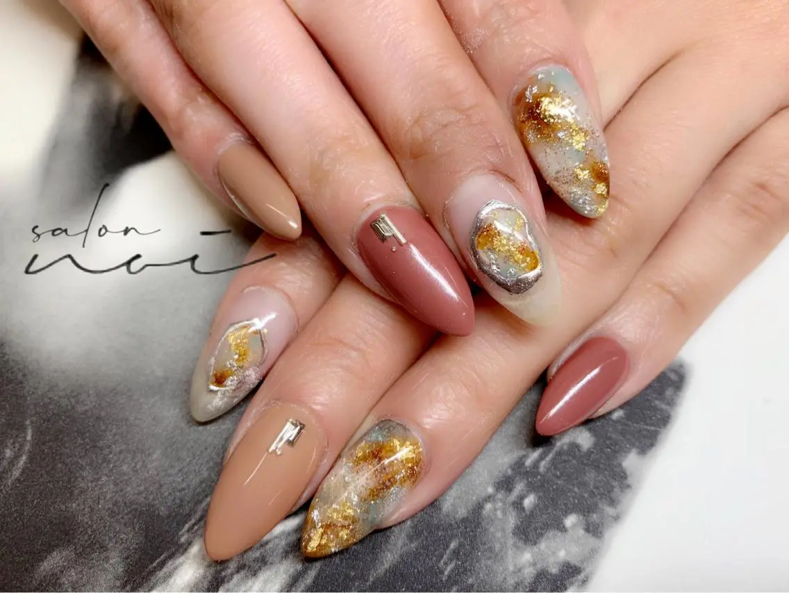 ネイル ブラウン ニュアンスネイル ピンク ハンドネイル salon noiのネイルデザイン