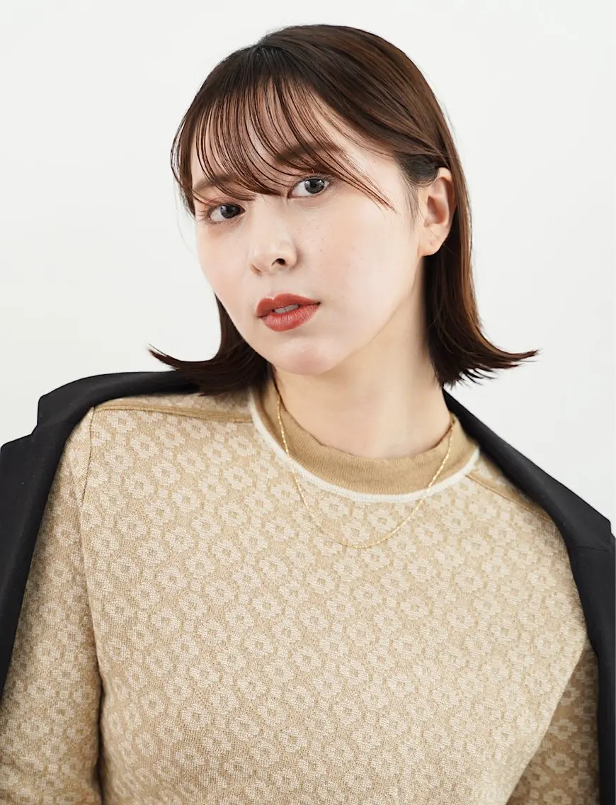 ミディアム カラー Lino by hoNuaのヘアスタイル