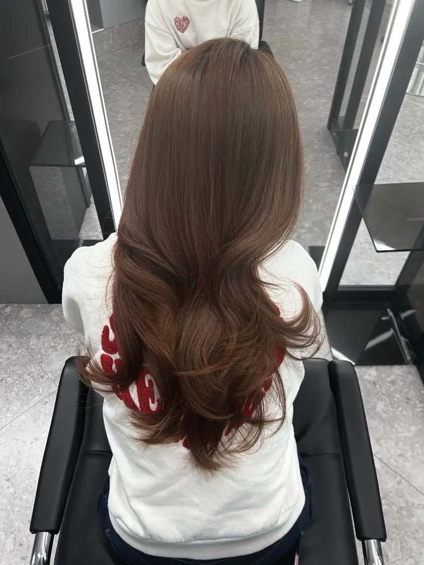 ロング ヘアアレンジ LANDS Hitomiのヘアスタイル