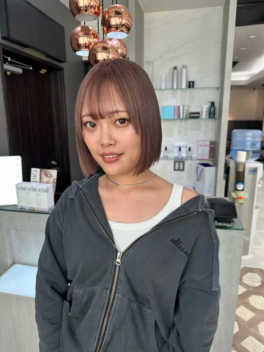 ミディアム カラー ヘアカラー トリートメント AYAKASA 暖色カラー/レイヤーのヘアスタイル