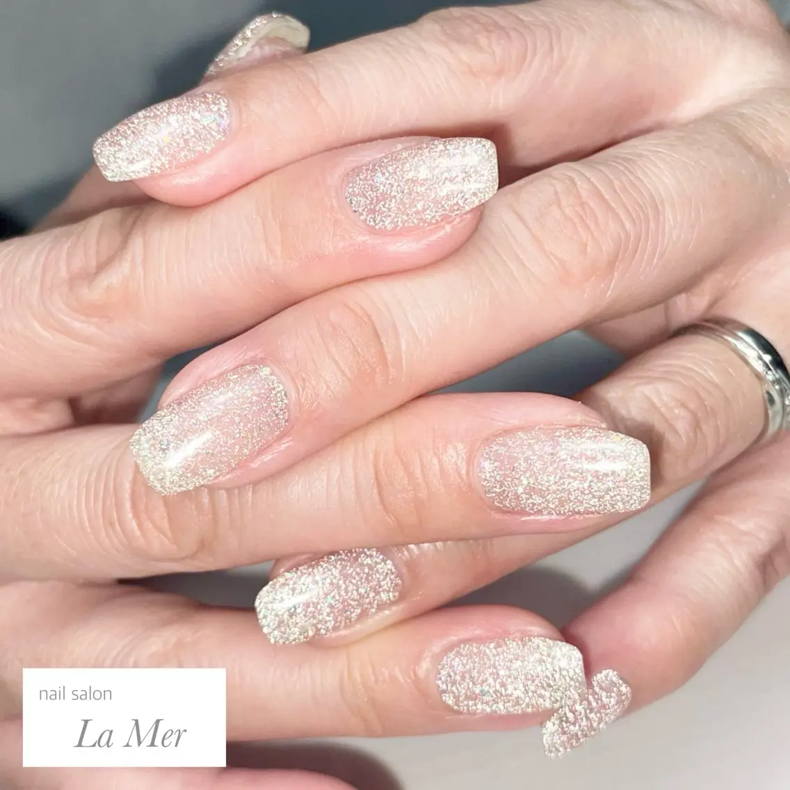 ネイル フラッシュネイル キラキラネイル ラメ(グリッター) オフィスネイル ワンカラーネイル nailsalon La Merのネイルデザイン