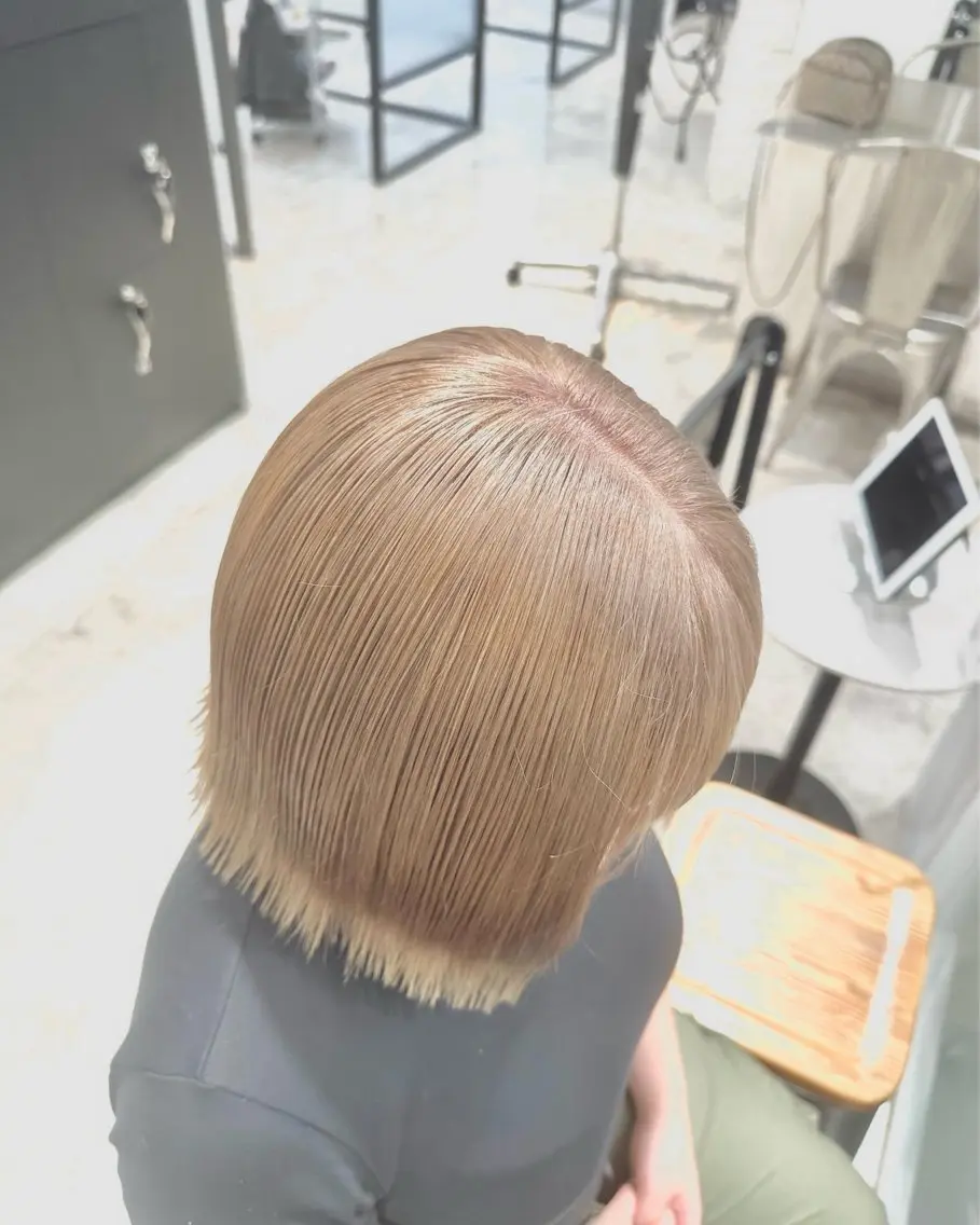 ミディアム カラー カット ヘアカラー トリートメント ハイトーン･髪質改善 MIOKAのヘアスタイル