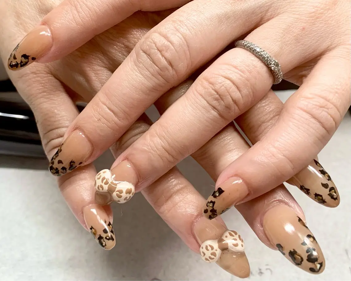ネイル アニマル柄 アートネイル ジェルネイル グラデーション ロングネイル ハンドネイル R ♡nailのネイルデザイン