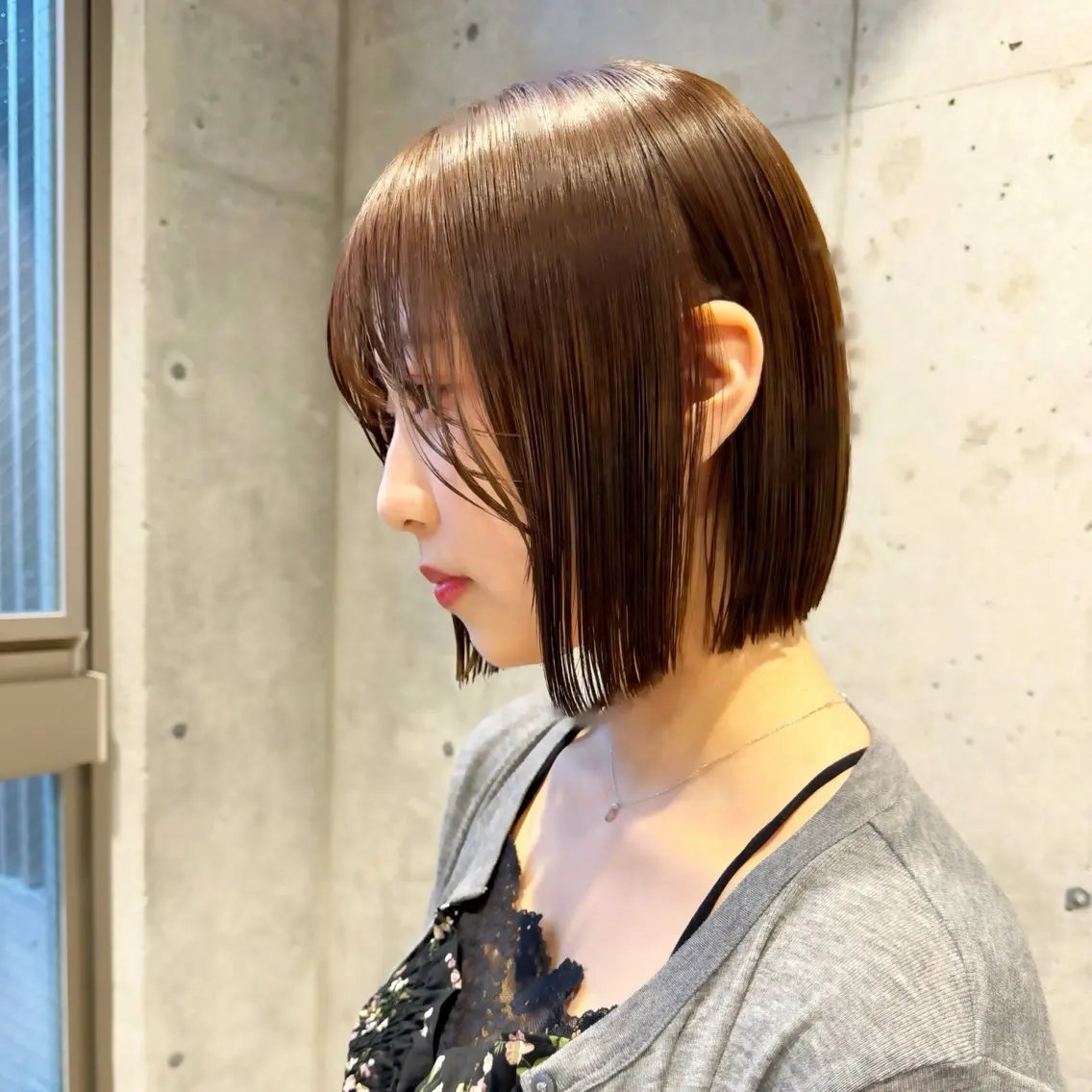 ミディアム カラー ヘアアレンジ カット ヘアカラー トリートメント 💥透明感カラー×レ イヤーボブリクト💥のヘアスタイル