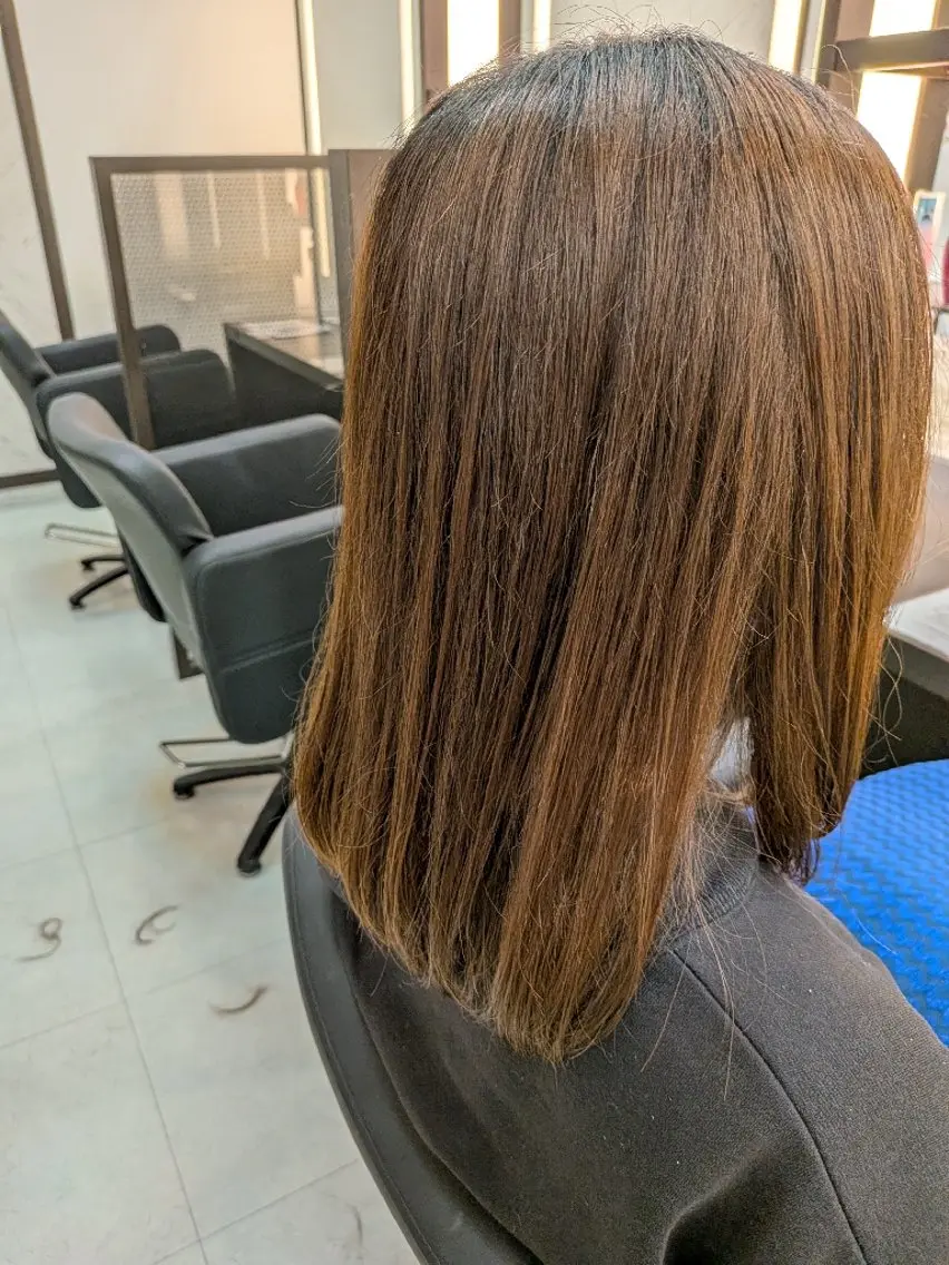 セミロング フロート さとうのヘアスタイル