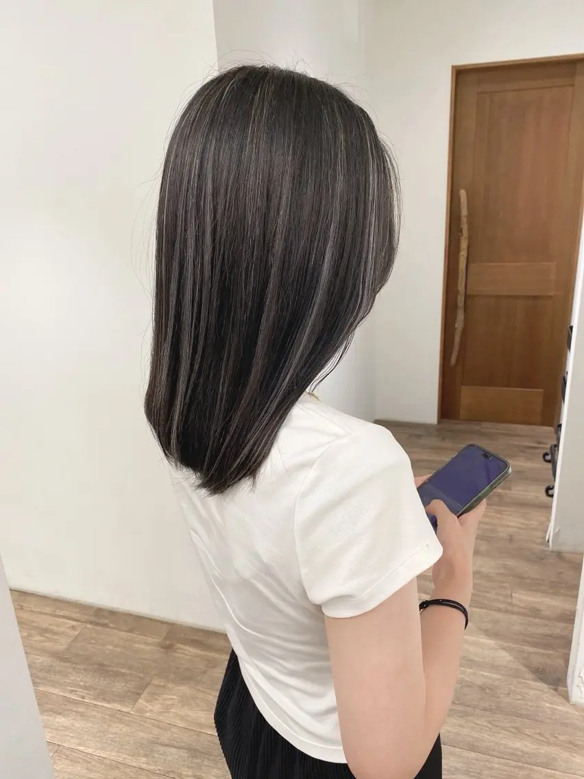 セミロング カラー ヘアカラー トリートメント ハイライト⭐️上野 高広のヘアスタイル