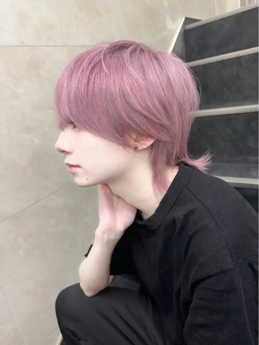 ショート カラー メンズ メンズブリーチ ベージュカラー ブリーチ ピンクカラー ピンクベージュ カット ヘアカラー 北沢 隆のヘアスタイル