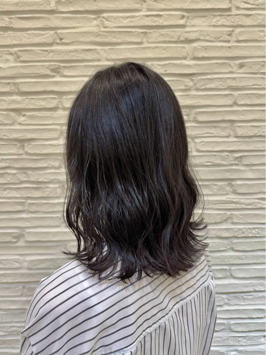 ミディアム アッシュ amie by AFLOAT 浦和店のヘアスタイル