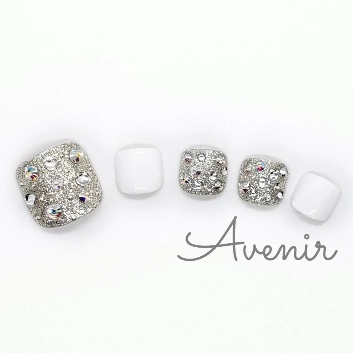 ネイル Avenir 表参道 nail＆eye予約のネイルデザイン