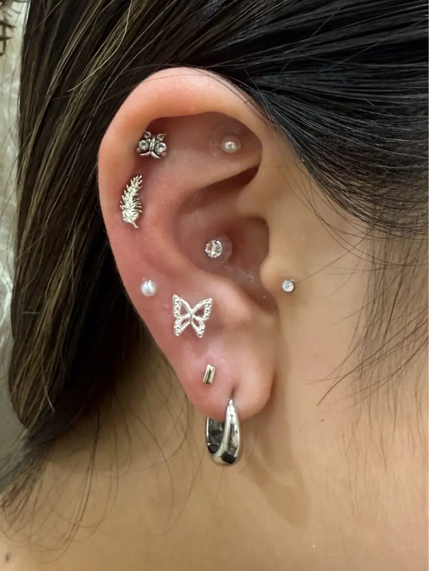 話題の耳つぼジュエリー💎10個まで💎の写真