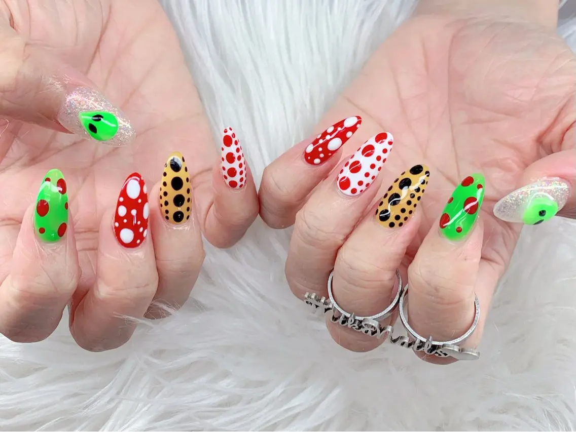 ロング 韓国風ヘア ハンドネイル ハンドケア Mika Nail 池袋のネイルデザイン