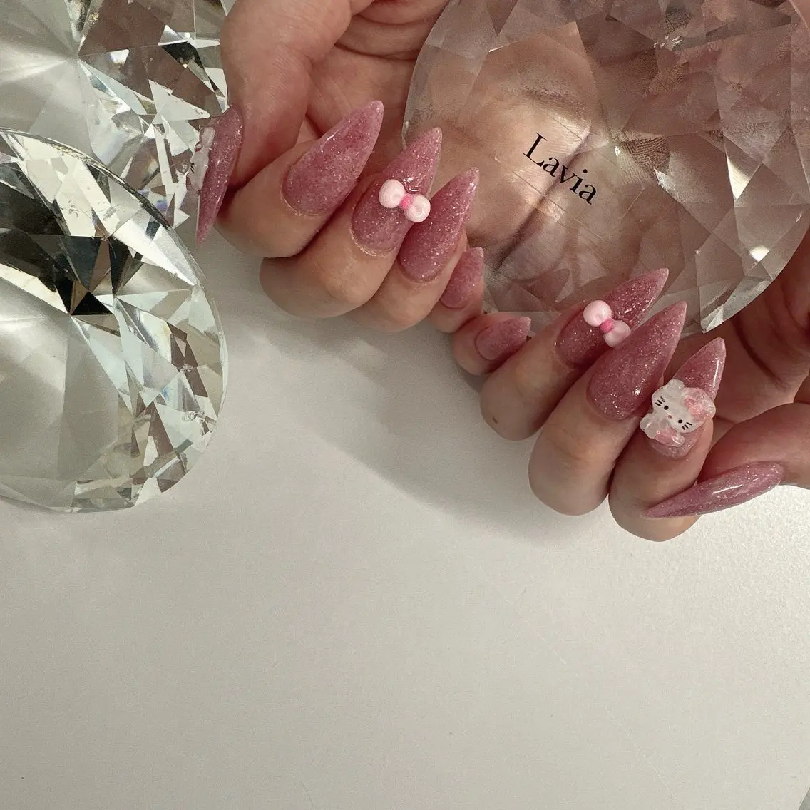 ネイル lavia🖤 ayumiのネイルデザイン