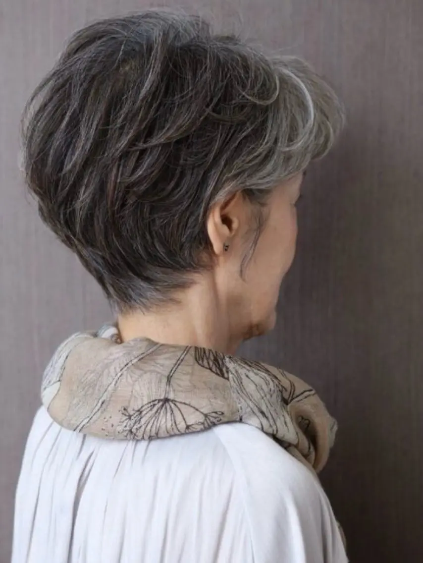 ショート リンクスハート　中谷 浩子のヘアスタイル
