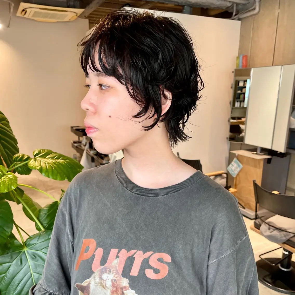 ショート パーマ ショートヘア ウルフカット カット ヘアカラー なかがきはな/ボブ/ レイヤー/パーマのヘアスタイル