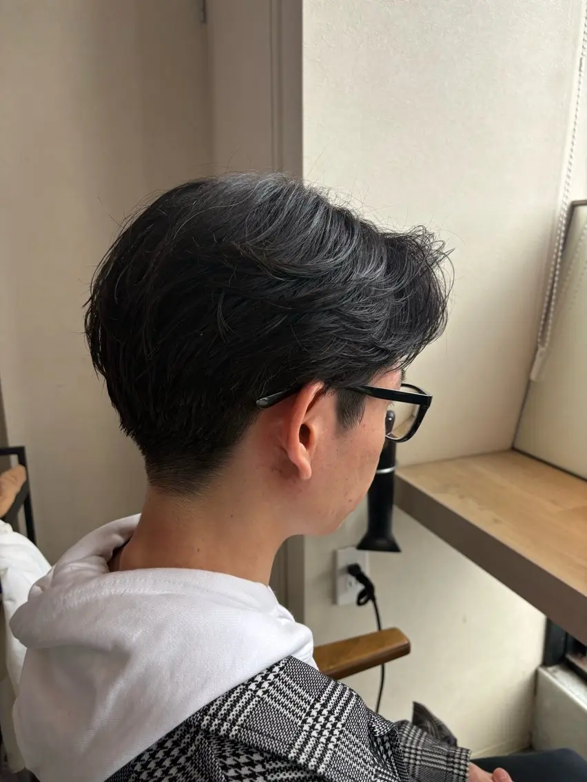 ショート 岡多 麗奈のヘアスタイル