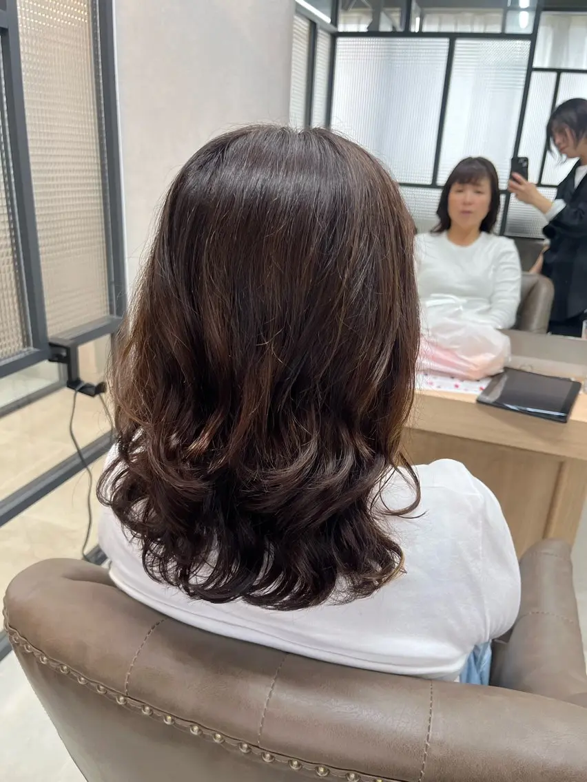 ミディアム パーマ ミディアムパーマ コテ巻き風パーマ★ はるさんのヘアスタイル